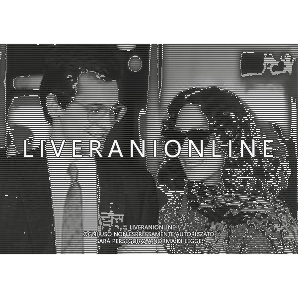 RETROSPETTIVA MARISA BERENSON ATTRICE NELLA FOTO MARISA BERENSON NELL\'ANNO 1986 A MILANO TERRAZZA MARTINI CON ALESSANDRO CECCHI PAONE AG ALDO LIVERANI SAS 