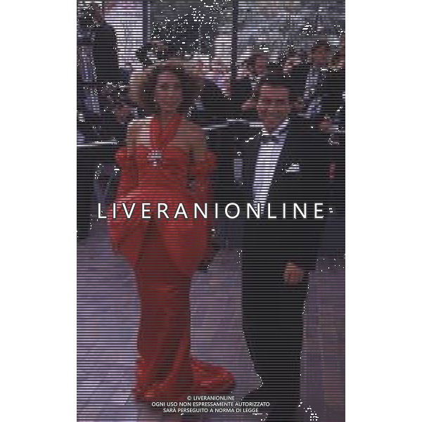 RETROSPETTIVA MARISA BERENSON ATTRICE NELLA FOTO MARISA BERENSON NELL\'ANNO 1987 CON BERNARD MONTIEL A CANNES AG ALDO LIVERANI SAS  