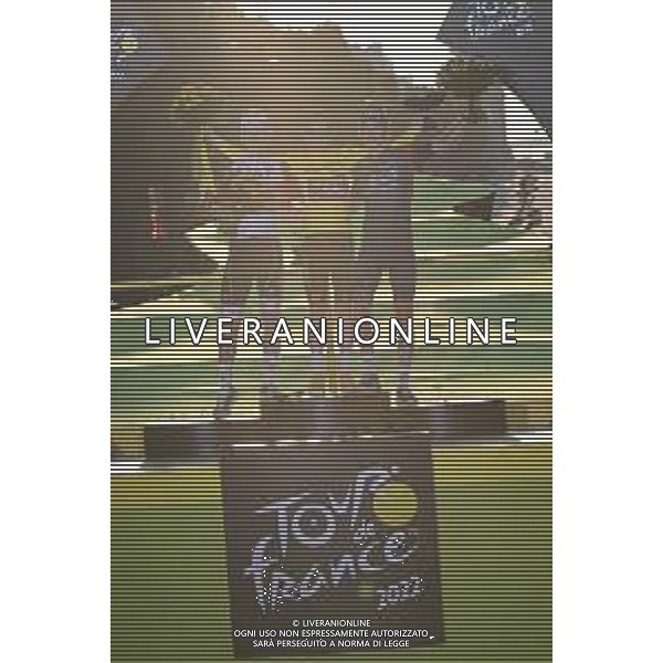 24-07-2022 Tour De France; Tappa 21 Paris - Paris; 2022, Jumbo - Visma; 2022, Uae Emirates; 2022, Ineos - Grenadiers; Vingegaard, Jonas; Pogacar, Tadej; Geraint, Thomas; Paris; ©SIROTTI/AGENZIA ALDO LIVERANI SAS