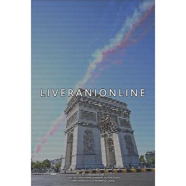 24-07-2022 Tour De France; Tappa 21 Paris - Paris; Frecce, Tricolori; Paris - Arc De Triomphe; ©SIROTTI/AGENZIA ALDO LIVERANI SAS