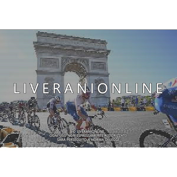 24-07-2022 Tour De France; Tappa 21 Paris - Paris; 2022, Totalenergie; Turgis, Anthony; Paris - Arc De Triomphe; ©SIROTTI/AGENZIA ALDO LIVERANI SAS