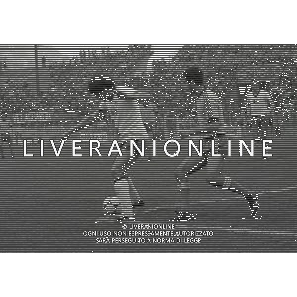 10-04-1983 COMO-CAMPIONATO DI CALCIO SERIE B COMO-ATALANTA 1-0 NELLA FOTO AZIONE DI GIOCO AG ALDO LIVERANI SAS