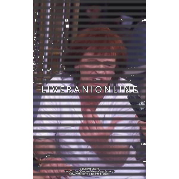 RETROSPETTIVA KLAUS KINSKI ATTORE NELLA FOTO KLAUS KINSKI A CANNES NELL\'ANNO 1988 AG ALDO LIVERANI SAS 