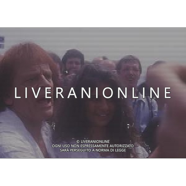 RETROSPETTIVA KLAUS KINSKI ATTORE NELLA FOTO KLAUS KINSKI A CANNES NELL\'ANNO 1988 CON DEBORA CAPRIOGLIO AG ALDO LIVERANI SAS 