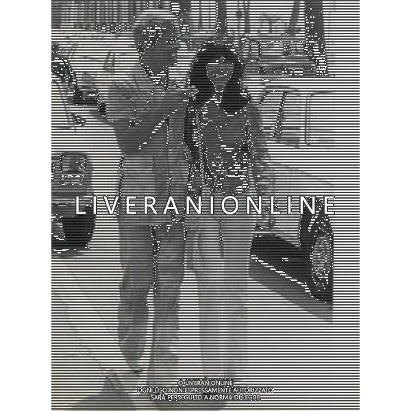 RETROSPETTIVA KLAUS KINSKI ATTORE NELLA FOTO KLAUS KINSKI CON LA MOGLIE MINHOI LOANIC A CANNES AG ALDO LIVERANI SAS
