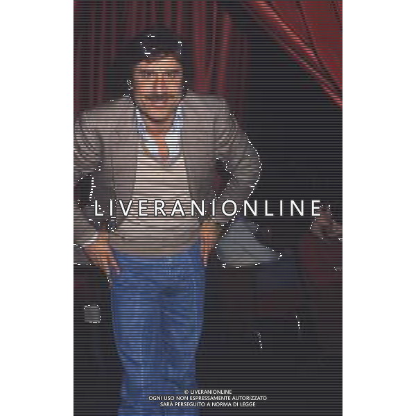 RETROSPETTIVA LANDO BUZZANCA ATTORE E CANTANTE NELLA FOTO LANDO BUZZANCA A SANREMO NELL\'ANNO 1981 AG ALDO LIVERANI SAS