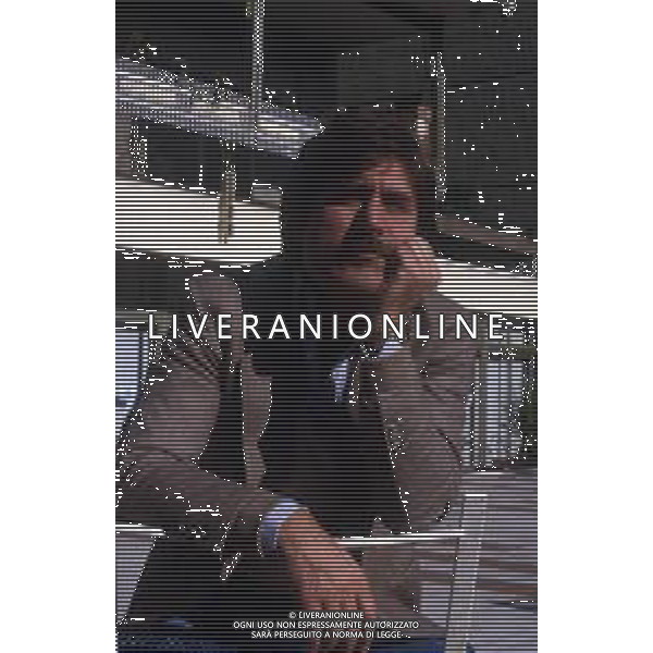 RETROSPETTIVA LANDO BUZZANCA ATTORE E CANTANTE NELLA FOTO LANDO BUZZANCA A SANREMO NELL\'ANNO 1981 AG ALDO LIVERANI SAS