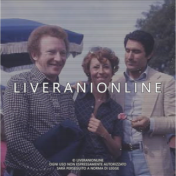 RETROSPETTIVA LANDO BUZZANCA ATTORE E CANTANTE NELLA FOTO LANDO BUZZANCA CON CATERINA VALENTE E IL MARITO ROY BUDD A CANNES AG ALDO LIVERANI SAS