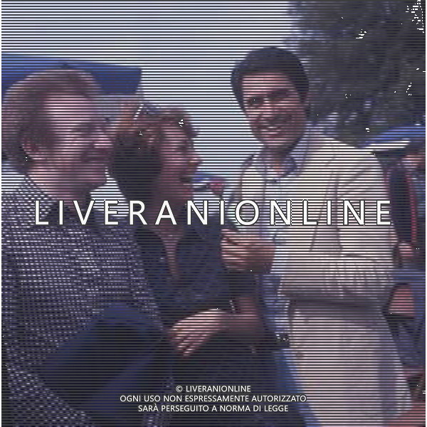 RETROSPETTIVA LANDO BUZZANCA ATTORE E CANTANTE NELLA FOTO LANDO BUZZANCA CON CATERINA VALENTE E IL MARITO ROY BUDD A CANNES AG ALDO LIVERANI SAS
