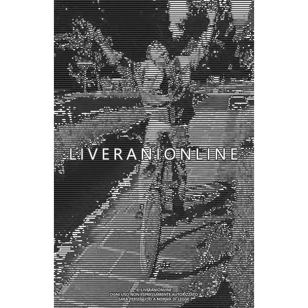 RETROSPETTIVA TULLIO DE PISCOPO CANTAUTORE E PERCUSSIONISTA NELLA FOTO A SETTEMBRE NEL 1988 AG ALDO LIVERANI SAS