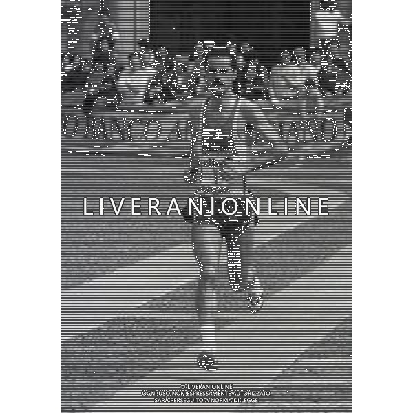 RETROSPETTIVA ALBERTO COVA ATLETA NELLA FOTO ALBERTO COVA A VIGEVANO COMPETIZIONE DELLA SCARPA D\'ORO NELL\'ANNO 1986 AG ALDO LIVERANI SAS   