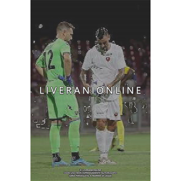 TRIANGOLARE SALERNITANA-REGGINA-ADANA DEMIRSPOR \'TROFEO IERVOLINO\' SALERNO 30.07.2022 NELLA FOTO ALESSANDRO MICAI E MONTALTO ADRIANO CON IL PALLONE IN MANO CHE SI APPRESTA A TIRARE IL RIGORE ©GARREFFA/AGENZIA ALDO LIVERANI SAS