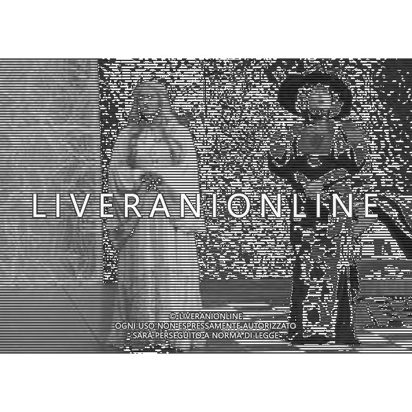jenny tamburi marisa mantovaniCOMMEDIA TEATRALE \'SARTO PER SIGNORA\' NEL 1985 NELLA FOTO JENNY TAMBURI E MARISA MANTOVANI ©ARCHIVIO AGENZIA ALDO LIVERANI SAS