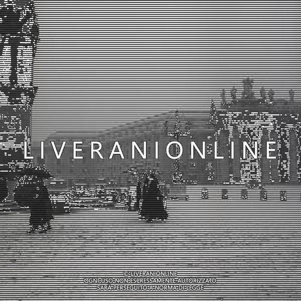 09-02-1956 ROMA SOTTO LA NEVE NELLA FOTO ROMA SOTTO LA NEVE AG ALDO LIVERANI SAS