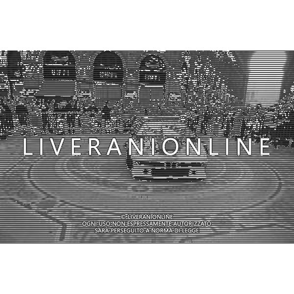 RETROSPETTIVA BRUNO GIACOMELLI PILOTA AUTOMOBILISTICO NELLA FOTO IN GALLERIA VITTORIO EMANUELE A MILANO NELL\'ANNO 1979 ©Archivio Giovanni Liverani/AGENZIA ALDO LIVERANI SAS