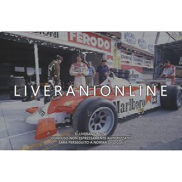 RETROSPETTIVA BRUNO GIACOMELLI PILOTA AUTOMOBILISTICO NELLA FOTO IN PISTA NELL\'ANNO 1980 ©Archivio Giovanni Liverani/AGENZIA ALDO LIVERANI SAS