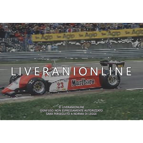 RETROSPETTIVA BRUNO GIACOMELLI PILOTA AUTOMOBILISTICO NELLA FOTO IN PISTA A IMOLA NELL\'ANNO 1982 ©Archivio Giovanni Liverani/AGENZIA ALDO LIVERANI SAS