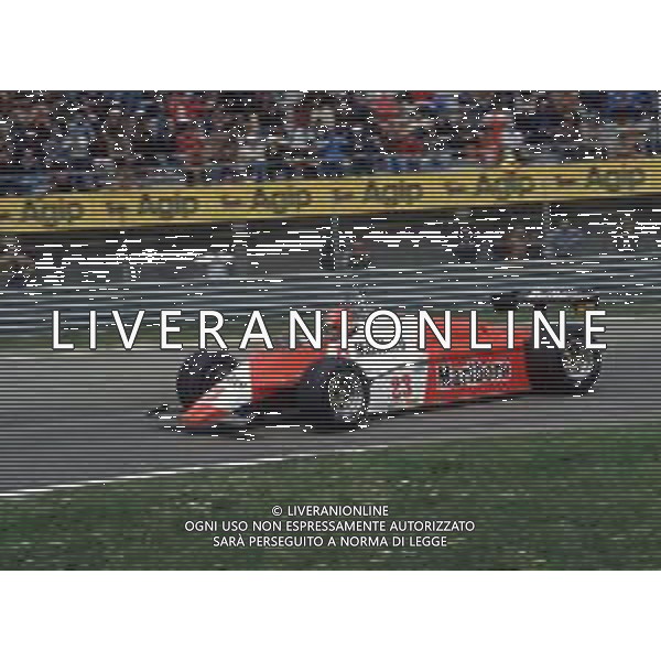 RETROSPETTIVA BRUNO GIACOMELLI PILOTA AUTOMOBILISTICO NELLA FOTO IN PISTA A IMOLA NELL\'ANNO 1982 ©Archivio Giovanni Liverani/AGENZIA ALDO LIVERANI SAS
