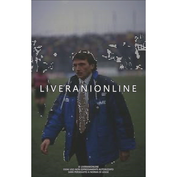 RETROSPETTIVA PIERLUIGI FROSIO ALLENATORE NELLA FOTO PIERLUIGI FROSIO ALLENATORE ATALANTA NELL\'ANNO 1990-1991 AG ALDO LIVERANI SAS 