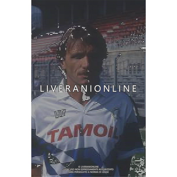 RETROSPETTIVA PIERLUIGI FROSIO ALLENATORE NELLA FOTO PIERLUIGI FROSIO ALLENATORE ATALANTA NELL\'ANNO 1990-1991 AG ALDO LIVERANI SAS 