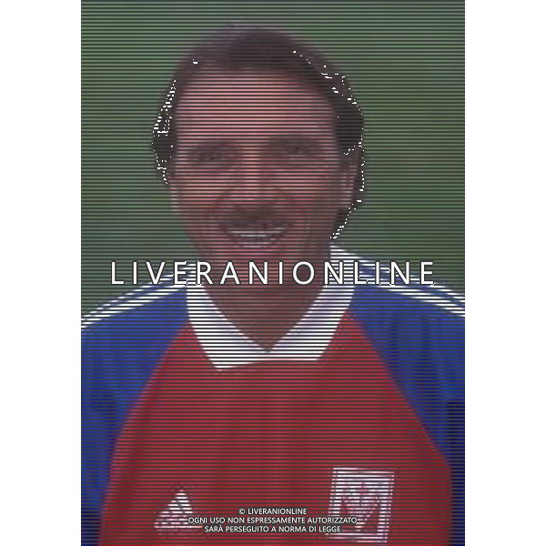 RETROSPETTIVA PIERLUIGI FROSIO ALLENATORE NELLA FOTO PIERLUIGI FROSIO ALLENATORE MONZA CALCIO NELL\'ANNO 2000 AG ALDO LIVERANI SAS 