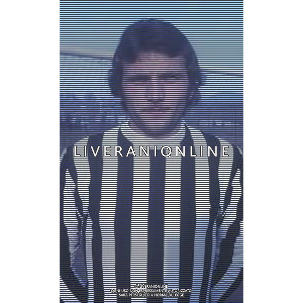 RETROSPETTIVA PIERLUIGI FROSIO CALCIATORE NELLA FOTO PIERLUIGI FROSIO CON LA MAGLIA DEL ROVERETO CALCIO NELL\'ANNO 1971-1972 AG ALDO LIVERANI SAS 