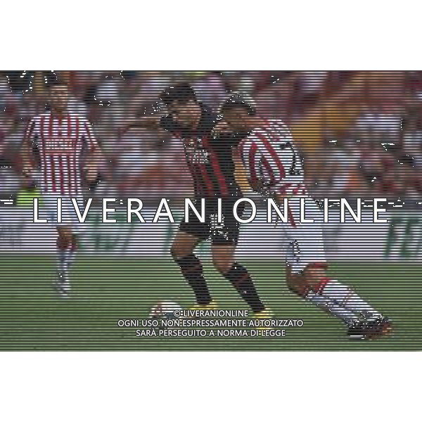 Brahim Diaz (Milan) e Riccardo Cataldi (LR Vicenza) LR Vicenza vs Milan Vicenza 06-08-2022 Stadio Romeo Menti amichevole precampionato foto Roberto Garavaglia/ag. Aldo Liverani sas /AGENZIA ALDO LIVERANI SAS