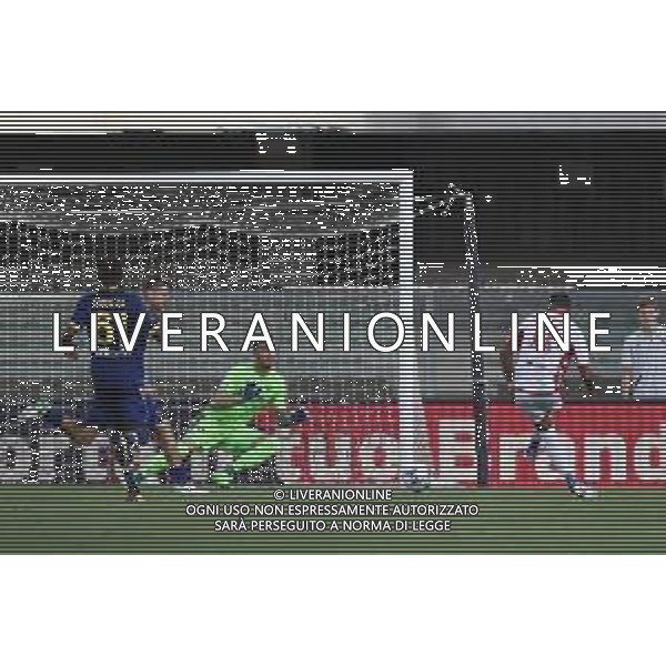 Walid Cheddira (Bari) segna il gol del 2 a 1 Hellas Verona vs Bari Verona 07-08-2022 Stadio Marcantonio Bentegodi Coppa Italia Frecciarossa - 32mi di finale foto Roberto Garavaglia/ag. Aldo Liverani sas /AGENZIA ALDO LIVERANIN SAS