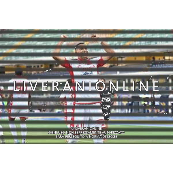 Walid Cheddira (Bari) esulta dopo il gol del 3 a 1 Hellas Verona vs Bari Verona 07-08-2022 Stadio Marcantonio Bentegodi Coppa Italia Frecciarossa - 32mi di finale foto Roberto Garavaglia/ag. Aldo Liverani sas /AGENZIA ALDO LIVERANIN SAS