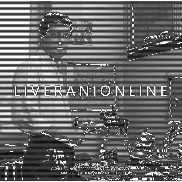RETROSPETTIVA EMIDIO REMIGI DETTO MEMO, CANTANTE NELLA FOTO NELLA SUA CASA SUL LAGO DI COMO NEL 1966  ©Archivio Giovanni Liverani/AG ALDO LIVERANI SAS  