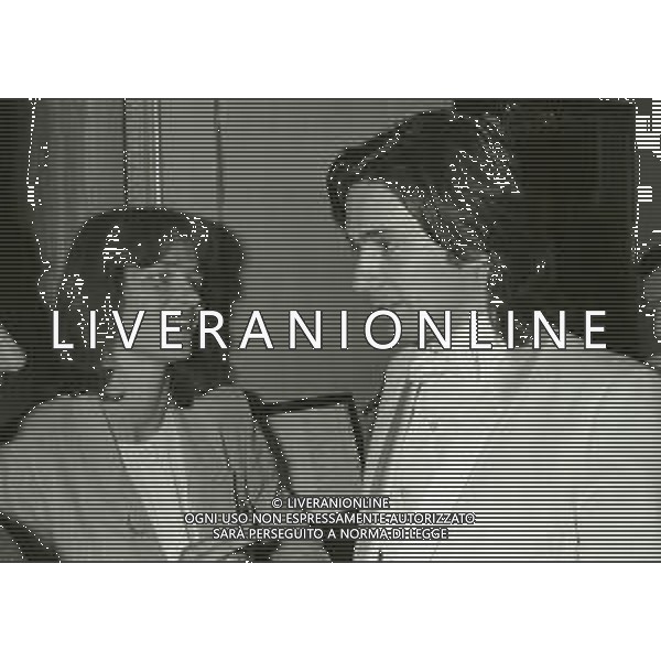RETROSPETTIVA CHARLOTTE RAMPLING ATTRICE NELLA FOTO CHARLOTTE RAMPLING A CANNES NELL\'ANNO 1981 CON IL SECONDO MARITO JEAN MICHEL JARRE AG ALDO LIVERANI SAS  