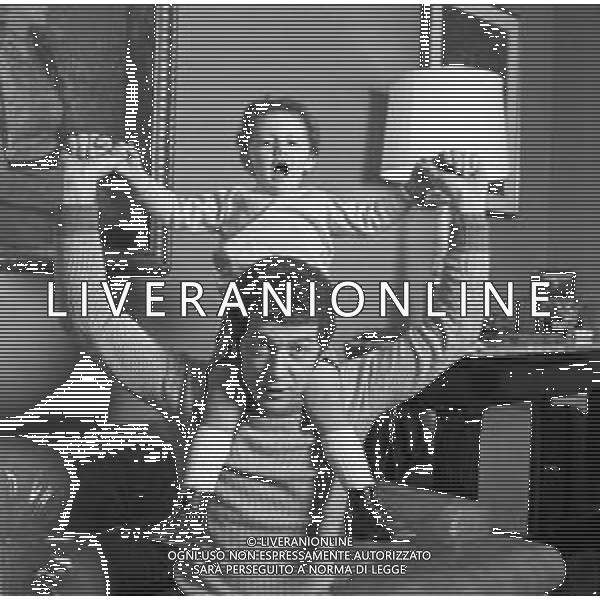 RETROSPETTIVA EMIDIO REMIGI DETTO MEMO, CANTANTE NELLA FOTO A MILANO NELLA SUA CASA CON IL FIGLIO STEFANO NEL NOVEMBRE DEL 1969  ©Archivio Giovanni Liverani/AG ALDO LIVERANI SAS  