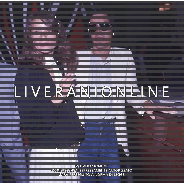 RETROSPETTIVA CHARLOTTE RAMPLING ATTRICE NELLA FOTO CHARLOTTE RAMPLING CON IL MARITO JEAN MICHEL JARRE AG ALDO LIVERANI SAS 