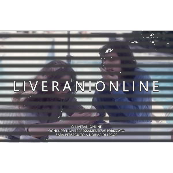 RETROSPETTIVA CHARLOTTE RAMPLING ATTRICE NELLA FOTO CHARLOTTE RAMPLING CON IL MARITO JEAN MICHEL JARRE A CANNES AG ALDO LIVERANI SAS