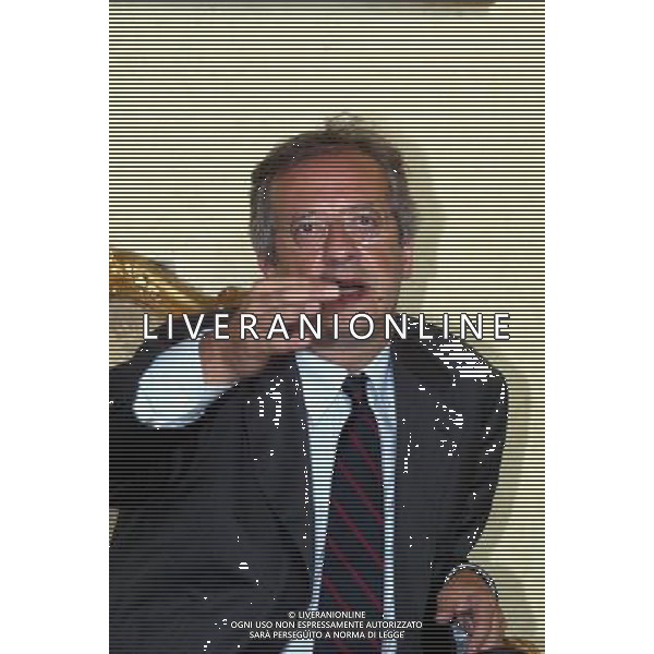 ROMA 31/07/2003 INCONTRO SENSI - LONGO AL CAMPIDOGLIO nell foto VELTRONI WALTER* AGENZIA ALDO LIVERANI