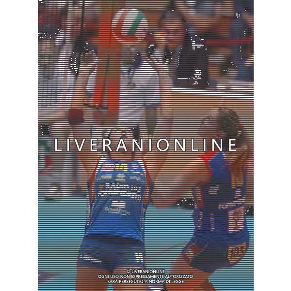 TORINO 23/10/05 FINDOMESTIC SUOER CUP FEMMINILE RADIO 105 FOPPAPEDRETTI BERGAMO NELLA FOTO LO BIANCO ELEONORA PH GIGI ARCAINI AG.ALDO LIVERANI