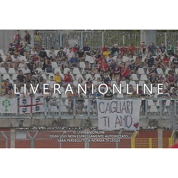 Giampy - COMO - CAGLIARI CAMPIONATO CALCIO SERIE BKT 1a GIORNATA 13.08.2022 NELLA FOTO TIFOSI CAGLIARI ©Giampietri Paolo/AGENZIA ALDO LIVERANI SAS   