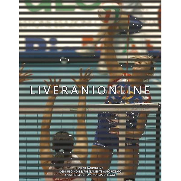 TORINO 23/10/05 FINDOMESTIC SUOER CUP FEMMINILE RADIO 105 FOPPAPEDRETTI BERGAMO NELLA FOTO PICCININI FRANCESCA PH GIGI ARCAINI AG.ALDO LIVERANI
