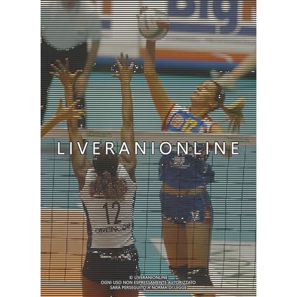 TORINO 23/10/05 FINDOMESTIC SUOER CUP FEMMINILE RADIO 105 FOPPAPEDRETTI BERGAMO NELLA FOTO PICCININI FRANCESCA PH GIGI ARCAINI AG.ALDO LIVERANI