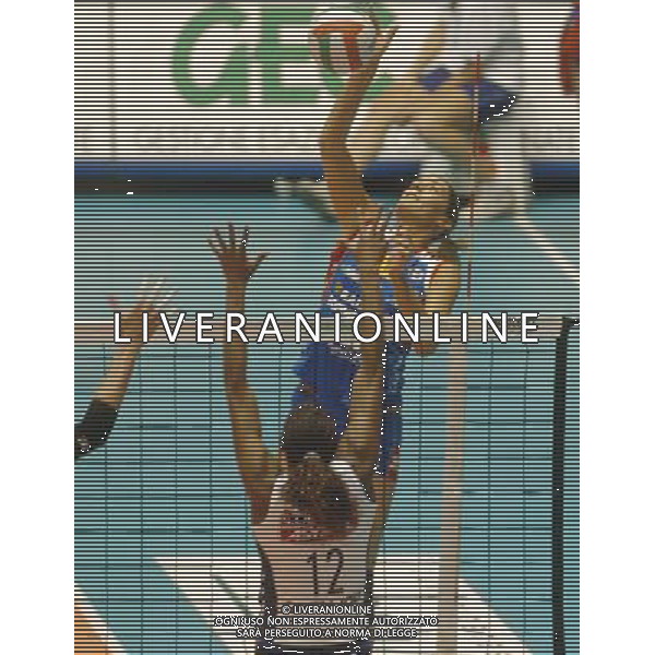 TORINO 23/10/05 FINDOMESTIC SUOER CUP FEMMINILE RADIO 105 FOPPAPEDRETTI BERGAMO NELLA FOTO PICCININI FRANCESCA PH GIGI ARCAINI AG.ALDO LIVERANI
