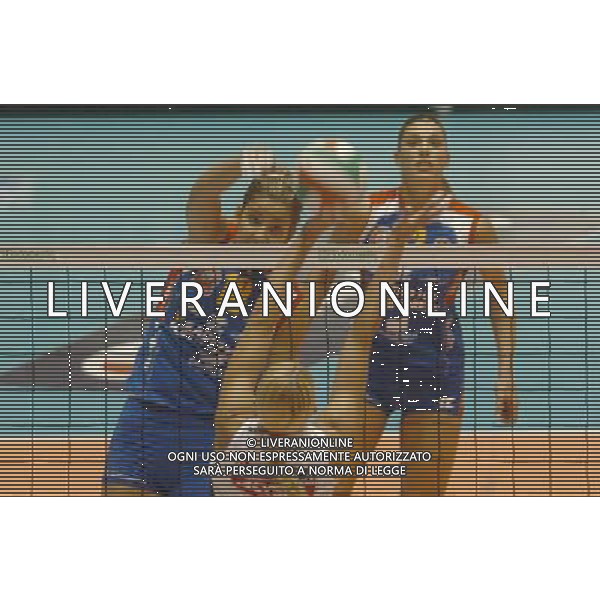 TORINO 23/10/05 FINDOMESTIC SUOER CUP FEMMINILE RADIO 105 FOPPAPEDRETTI BERGAMO NELLA FOTO POLJAK MAJA PH GIGI ARCAINI AG.ALDO LIVERANI
