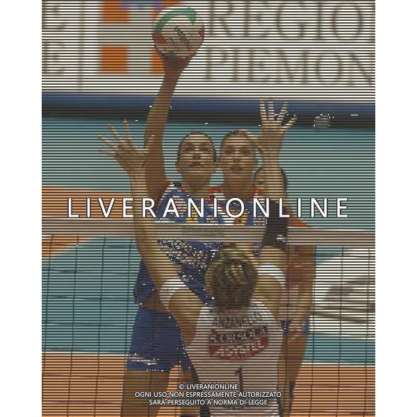 TORINO 23/10/05 FINDOMESTIC SUOER CUP FEMMINILE RADIO 105 FOPPAPEDRETTI BERGAMO NELLA FOTO SECOLO MANUELA PH GIGI ARCAINI AG.ALDO LIVERANI
