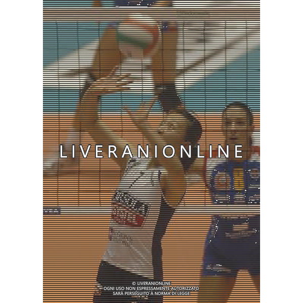 TORINO 23/10/05 FINDOMESTIC SUOER CUP FEMMINILE ORSOLA ASYSTEL NOVARA NELLA FOTO HE QI PH GIGI ARCAINI AG.ALDO LIVERANI