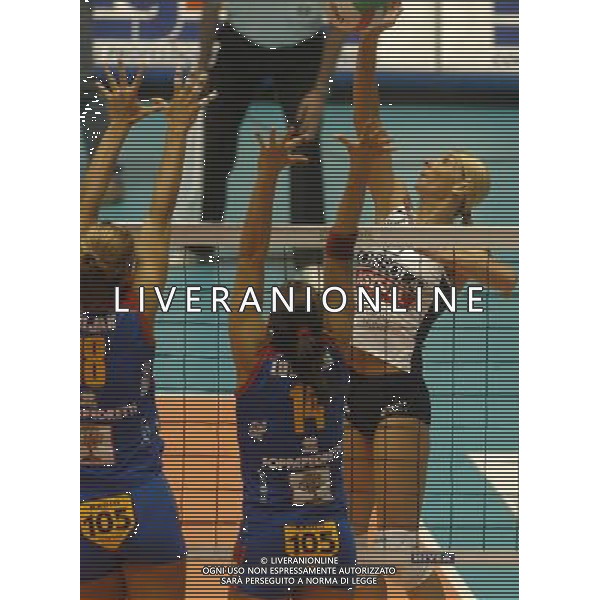 TORINO 23/10/05 FINDOMESTIC SUOER CUP FEMMINILE ORSOLA ASYSTEL NOVARA NELLA FOTO PIRV CRISTINA PH GIGI ARCAINI AG.ALDO LIVERANI