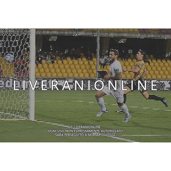 Benevento , ITALY - August 14 : Joaquin Larrivey gol during the Italian Serie B Championship 2022-2023 between Benevento and Cosenza on August 14, 2022 in Stadio Oreste Vigorito in Benevento , Italy. ©Andrea Rosito/AGENZIA ALDO LIVERANI SAS