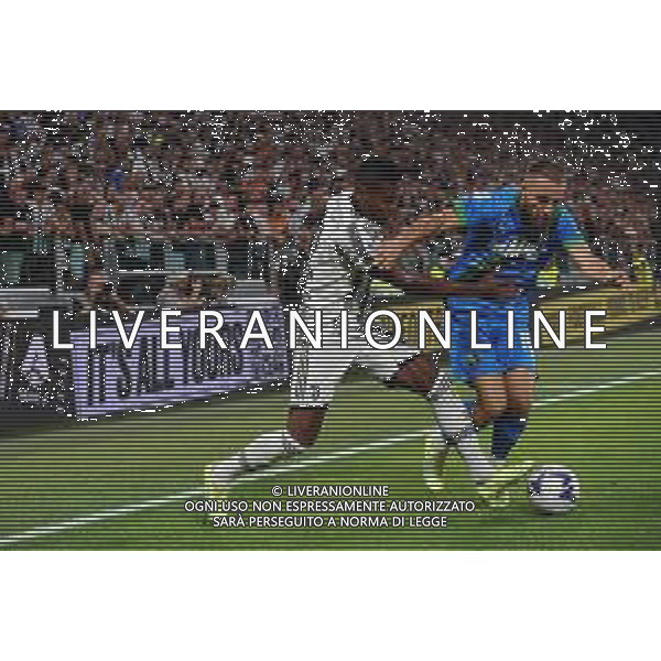 Torino 15.08.2022 Allianz Stadium ©Manuela Viganti/Agenzia Aldo Liverani Juventus vs Sassuolo Campionato Calcio Serie A TIM 2022/2023 1a giornata Nella foto: alex sandro e davide frattesi ©Viganti/AGENZIA ALDO LIVERANI SAS