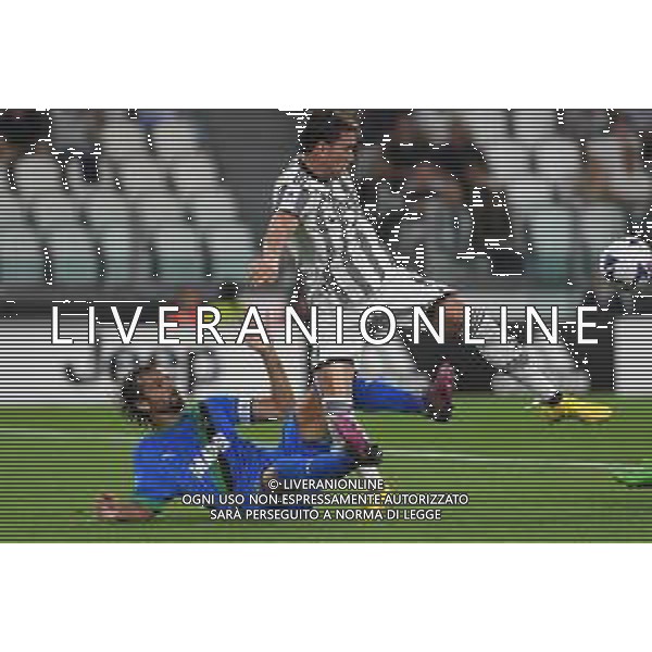 Torino 15.08.2022 Allianz Stadium ©Manuela Viganti/Agenzia Aldo Liverani Juventus vs Sassuolo Campionato Calcio Serie A TIM 2022/2023 1a giornata Nella foto: fallo da rigore di gianmarco ferrari su dusan vlahovic ©Viganti/AGENZIA ALDO LIVERANI SAS