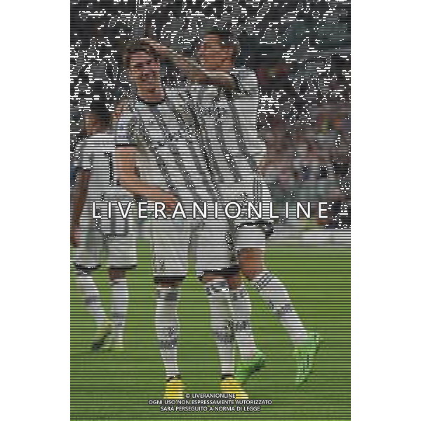 Torino 15.08.2022 Allianz Stadium ©Manuela Viganti/Agenzia Aldo Liverani Juventus vs Sassuolo Campionato Calcio Serie A TIM 2022/2023 1a giornata Nella foto: esultanza dusan vlahovic e angel di maria ©Viganti/AGENZIA ALDO LIVERANI SAS