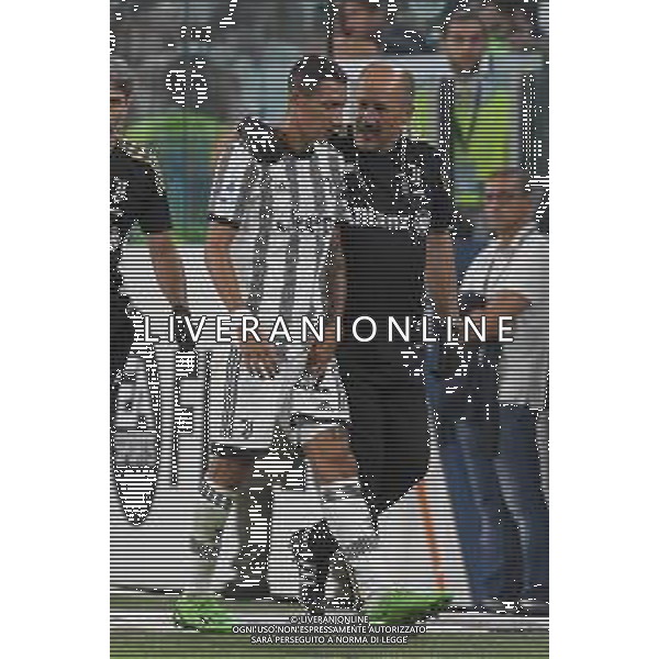 Torino 15.08.2022 Allianz Stadium ©Manuela Viganti/Agenzia Aldo Liverani Juventus vs Sassuolo Campionato Calcio Serie A TIM 2022/2023 1a giornata Nella foto: angel di maria esce dal campo toccandosi l\'inguine ©Viganti/AGENZIA ALDO LIVERANI SAS