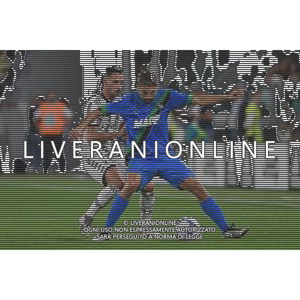 Torino 15.08.2022 Allianz Stadium ©Manuela Viganti/Agenzia Aldo Liverani Juventus vs Sassuolo Campionato Calcio Serie A TIM 2022/2023 1a giornata Nella foto: mattia de sciglio e domenico berardi ©Viganti/AGENZIA ALDO LIVERANI SAS